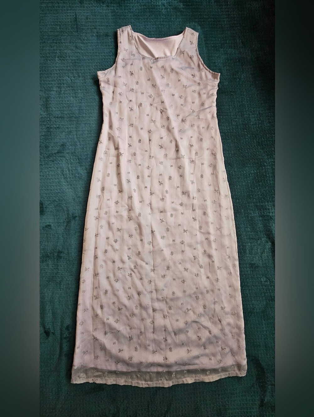 Sleeveless Lavender Embroidered Midi Dress